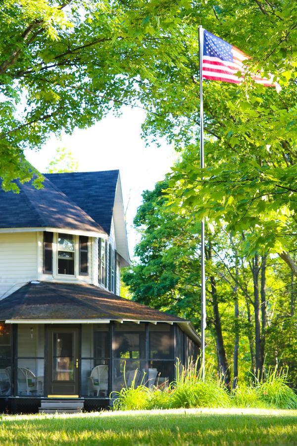 Mill Pond Inn Northport Bagian luar foto